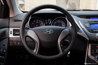 2015款朗动1.6L自动时尚型