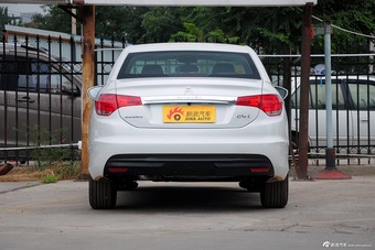 2015款雪铁龙C4L 1.6T自动尊贵版