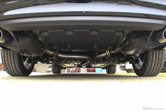 2015款凯美瑞骏瑞2.0L自动凌动版