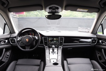 2014款保时捷Panamera 4 Executive 3.0T自动图片