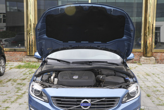 2015款沃尔沃V60 2.0T自动 T5智雅版图片