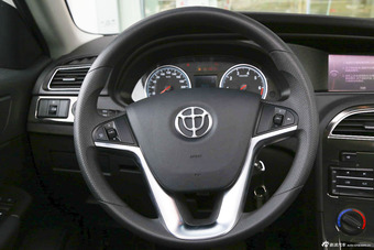 2014款中华V5 1.5T自动两驱运动型