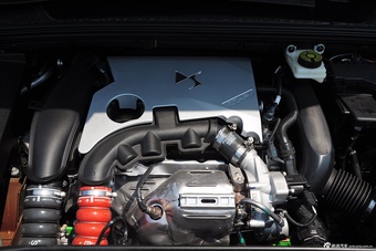 2014款DS 6 1.6T尊享版THP160