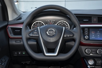 2016款蓝鸟1.6L自动智酷版