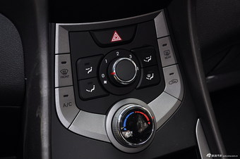 2012款朗动1.6L自动时尚型