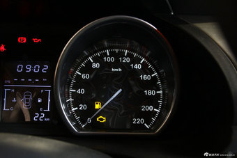 2014款众泰T600 1.5T手动精英型