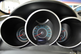 2014款逸动1.6L手动豪华型