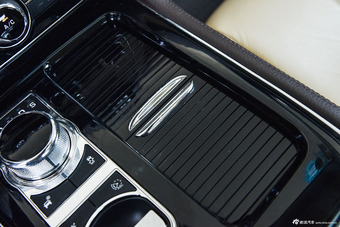 2015款捷豹XJL 3.0 SC典雅商务80周年典藏版