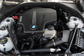 2012款宝马5系四门轿车长轴距版实拍