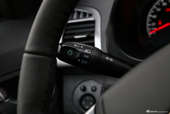 2015款瑞虎3 1.6L自动智尚纪念版