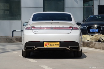 2017款林肯MKZ 2.0T自动尊享版