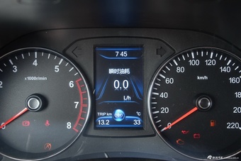 2016款森雅R7 1.6L手动尊贵型
