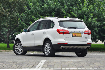 2015款哈弗H8 2.0T四驱尊贵型