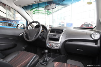 2013款雪佛兰赛欧三厢1.2L手动时尚幸福版