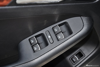 2014款速腾改款1.4TSI自动旗舰版