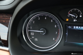 2016款君越2.0T自动精英型28T