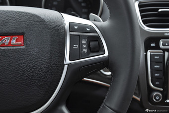 2015款哈弗H8 2.0T四驱尊贵型