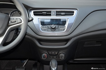 2016款雪佛兰乐风RV 1.5L自动智行版