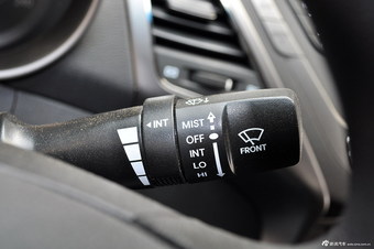 2012款朗动1.6L手动时尚型