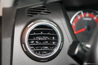 2014款爱腾2.0T两驱自动精英柴油版