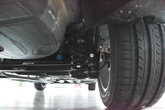 2013款世嘉三厢1.6L手动品尚型