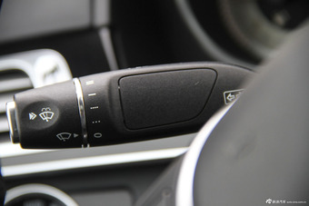 2015款奔驰E320L 3.0T自动运动型