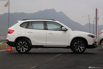 2014款中华V5 1.5T自动两驱运动型