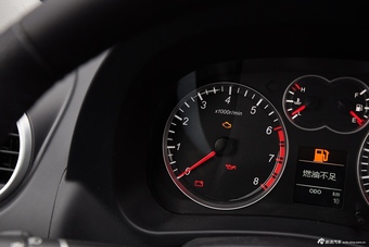 2015款哈佛H5智尊版2.0T手动两驱尊贵型