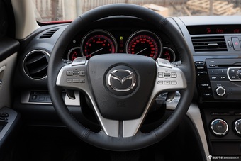 2015款马自达睿翼2.0L自动精英版