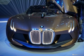 BMW VISION NEXT 100