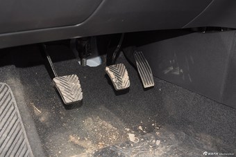 2015款悦翔V7 1.6L手动乐趣型