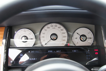 2015款古思特6.6T自动Series II加长版