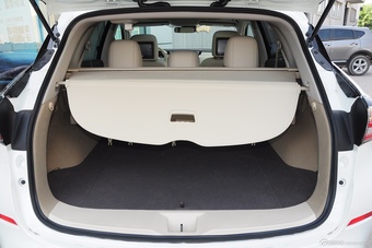 2015款楼兰 2.5L XV RES Plus两驱豪雅版