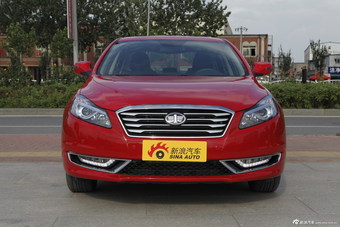 2014款奔腾B70 2.0L自动豪华型图片
