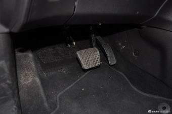 2013款嘉年华两厢1.5L自动运动型