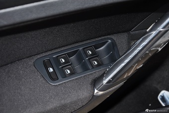 2015款高尔夫1.4TSI手动舒适型