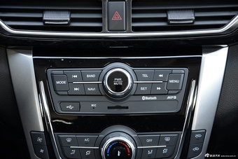 2015款众泰大迈X5 1.5T手动尊贵型