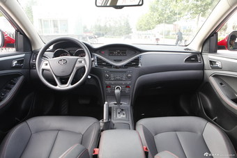 2014款奔腾B70 2.0L自动豪华型图片