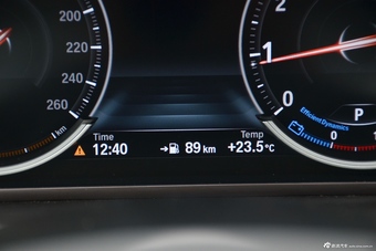 2017款宝马5系2.0T自动528Li豪华设计套装