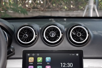 2016款凯翼V3 1.5L自动智联II导航版