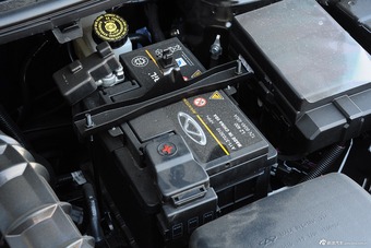 2015款奇瑞E3 1.5L手动智尚型