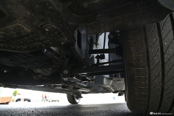 2014款中华V5 1.5T自动两驱运动型