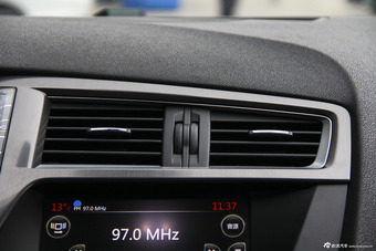 2014款DS 5 1.6T自动尊享版THP200