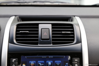 2014款长安CX20 1.4L手动天窗导航版国5