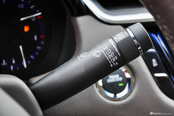 2016款XTS 2.0T自动28T精英型