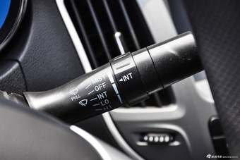 2016款凯翼C3 1.5L自动虹钻版