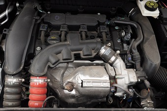 2015款雪铁龙C4L 1.6T自动尊贵版