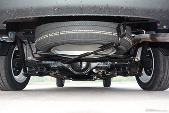 2015款北汽幻速H3 1.5L豪华型