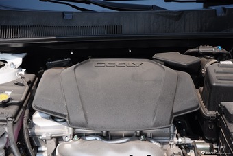 2015款吉利GX7 2.0L自动运动版尊贵型