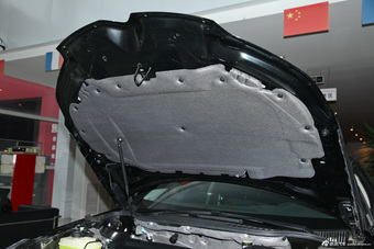 2013款东风雪铁龙C5 2.0L自动尊享型